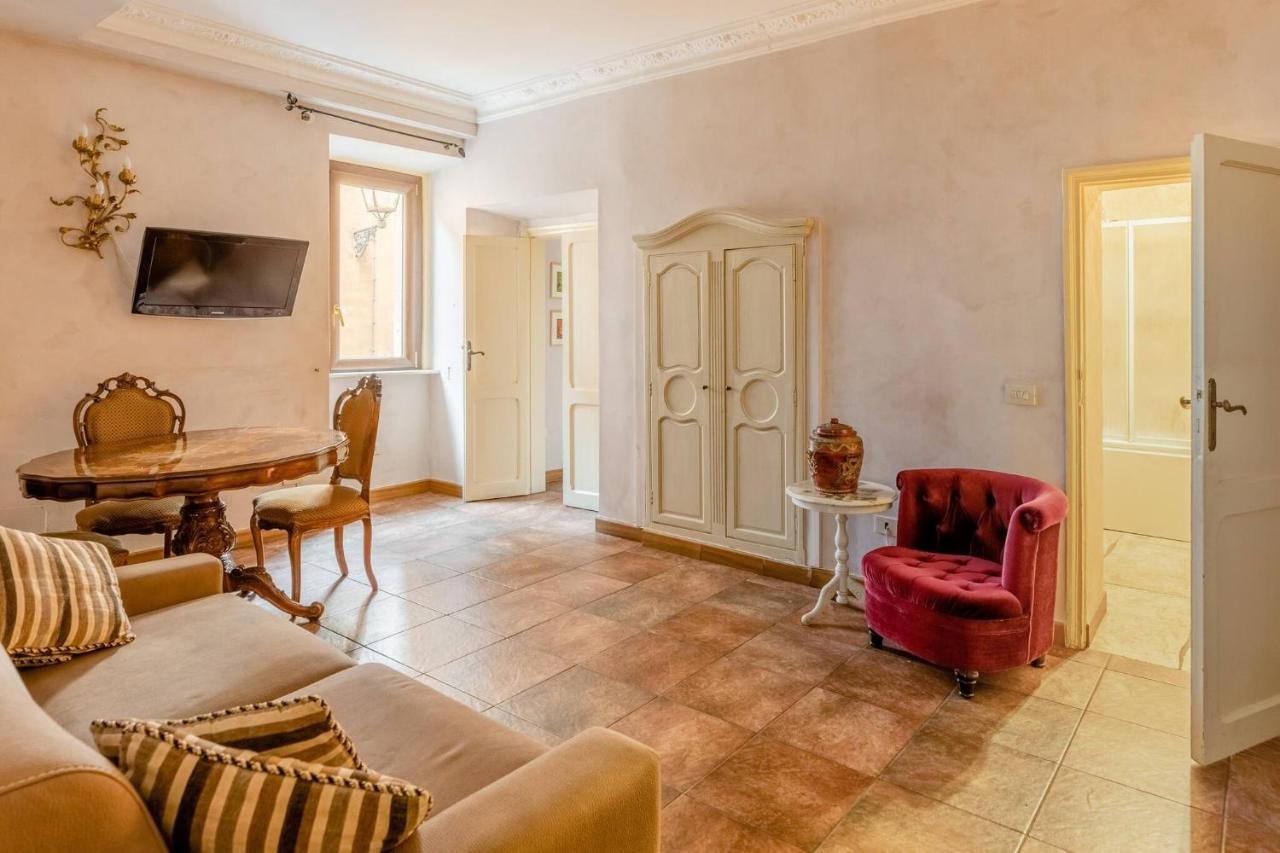 Rome Right In The Ancient Historical Center Two Bedrooms Two Bath, Up To 6 Pax Экстерьер фото