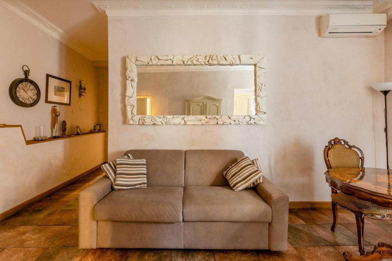 Rome Right In The Ancient Historical Center Two Bedrooms Two Bath, Up To 6 Pax Экстерьер фото