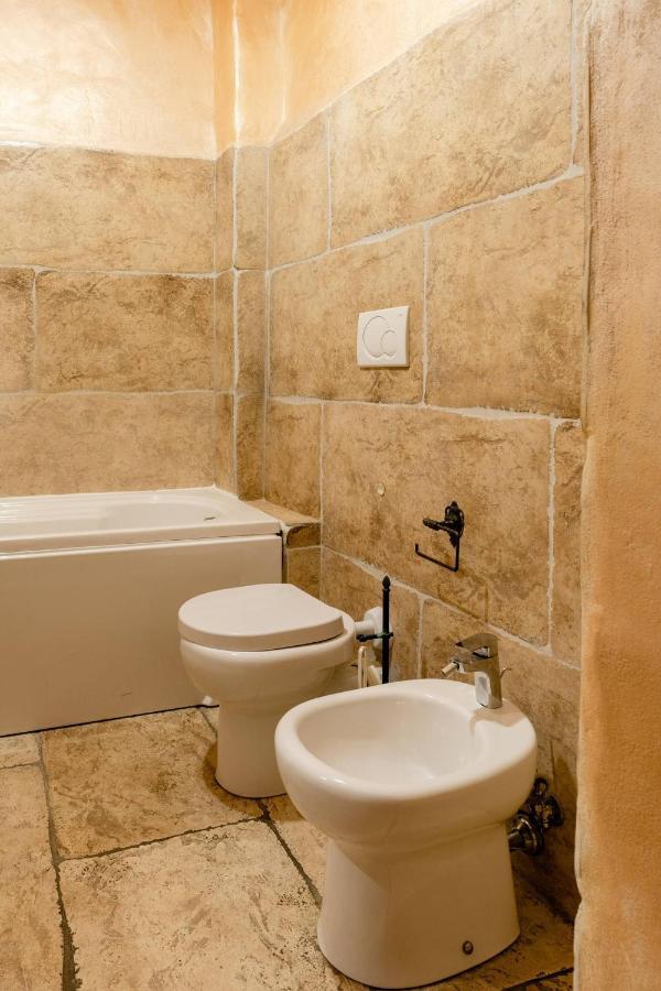 Rome Right In The Ancient Historical Center Two Bedrooms Two Bath, Up To 6 Pax Экстерьер фото
